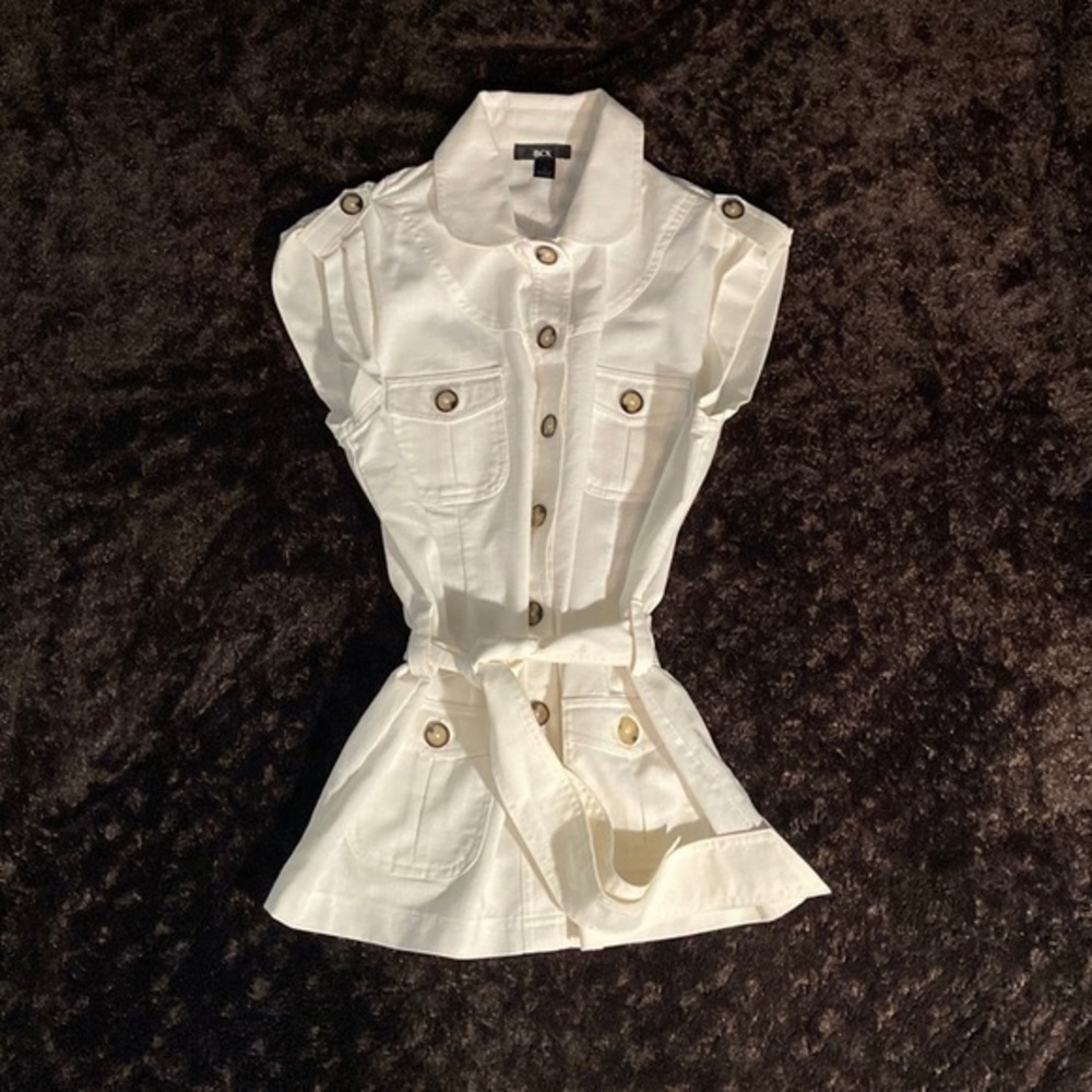 BCX Women’s Sleeveless Whit Top